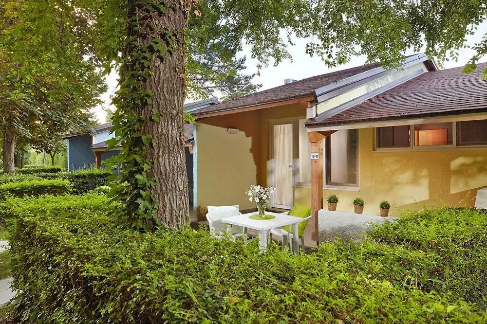 Bungalow In Caorle With Garden Furniture Lägenhet 0*,  Italien